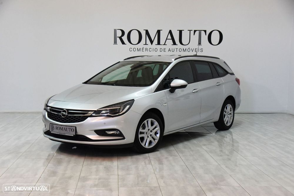 Opel Astra Sports Tourer - 1