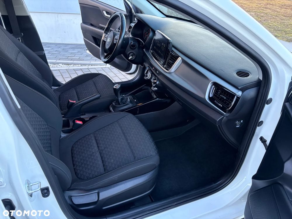Kia Rio - 19