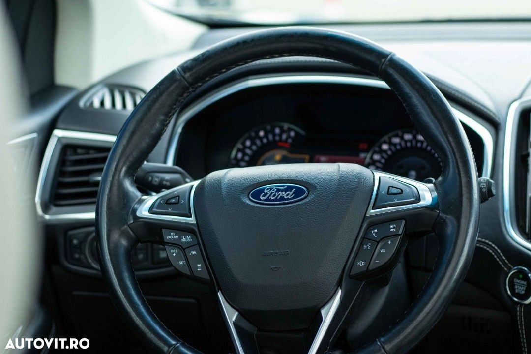 Ford Edge - 30