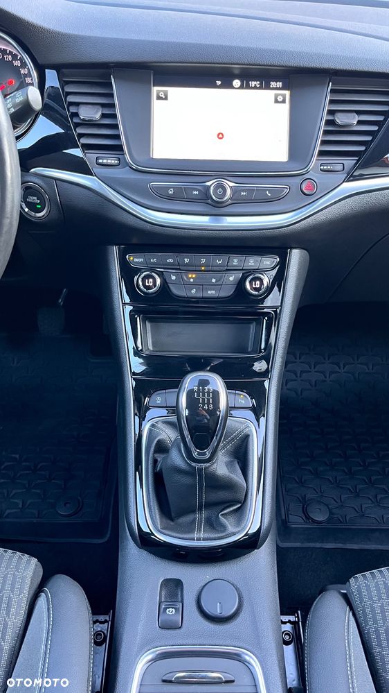 Opel Astra - 18