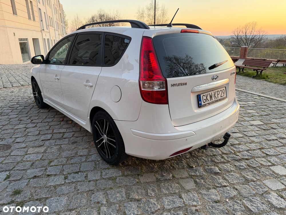 Hyundai i30 i30cw 1.4 Edition 20 - 30