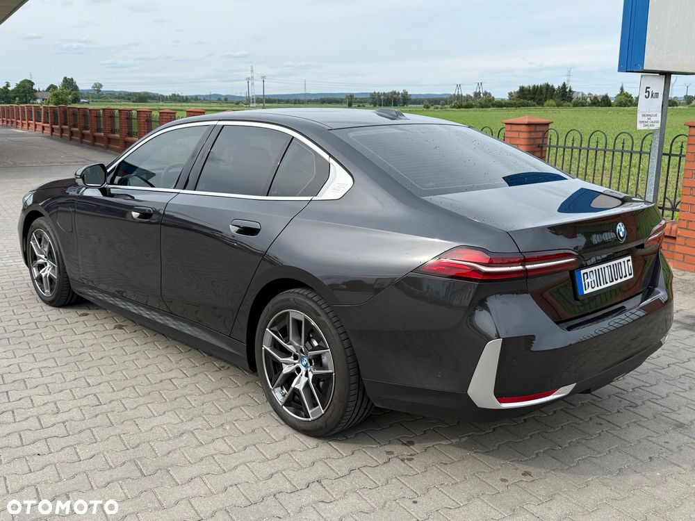 BMW Seria 5 530e - 1