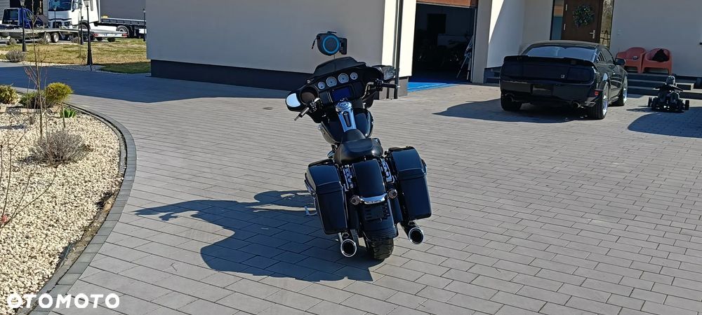 Harley-Davidson Touring Street Glide - 15