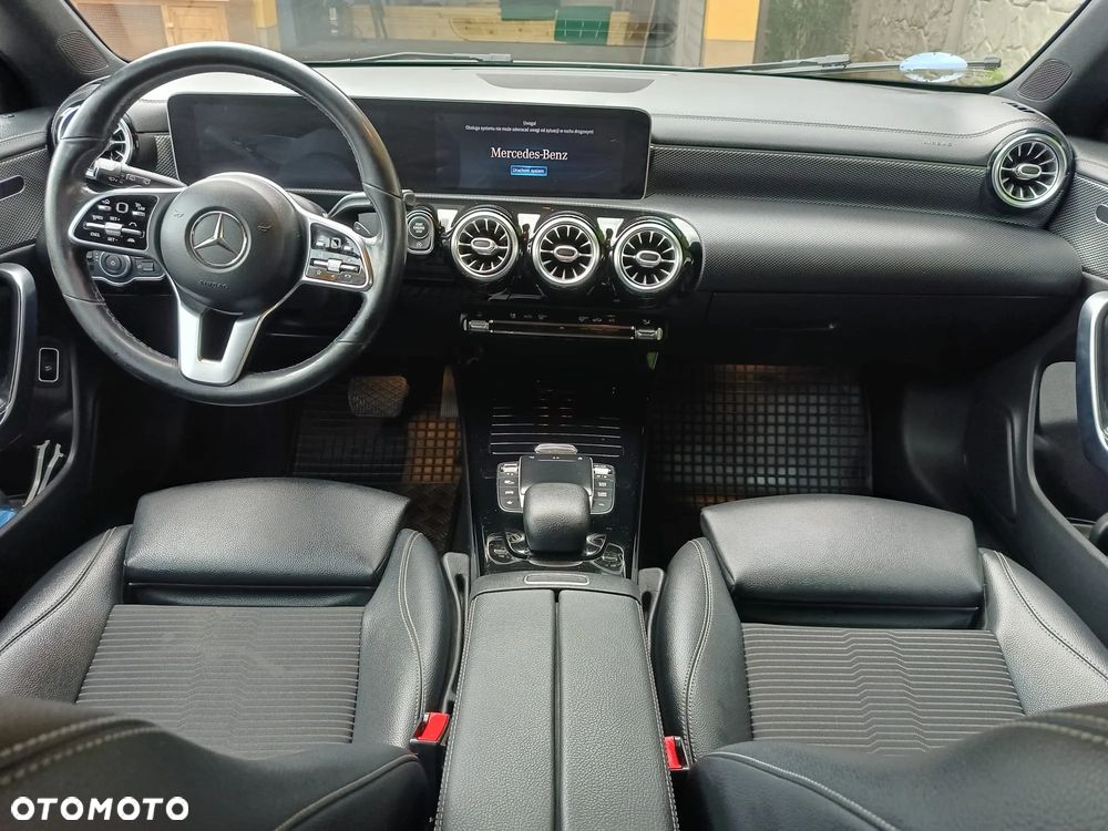 Mercedes-Benz CLA 200 d Edition 1 8G-DCT - 17
