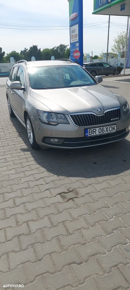 Skoda Superb 1.6 TDI GreenLine - 2