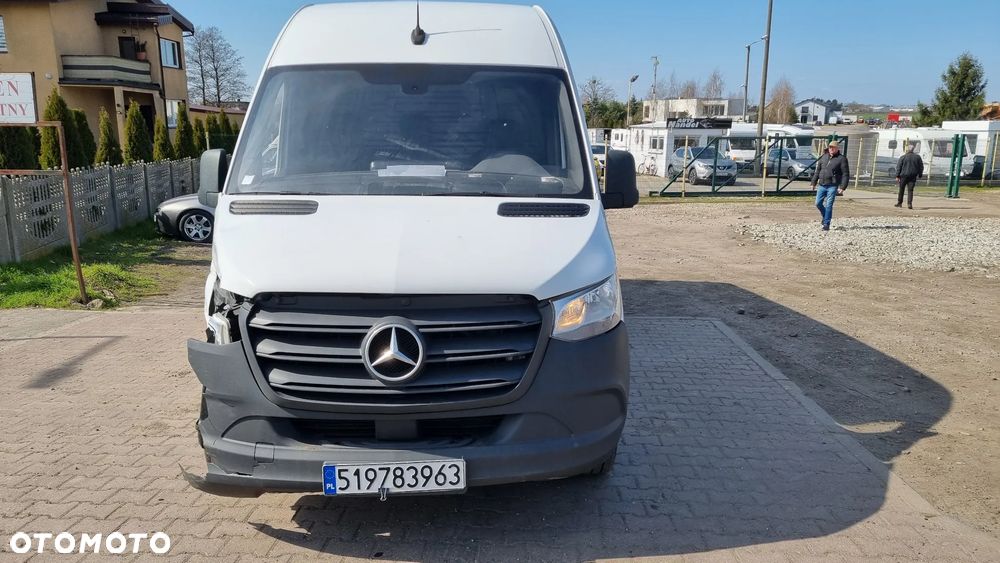 Mercedes-Benz Sprinter - 15