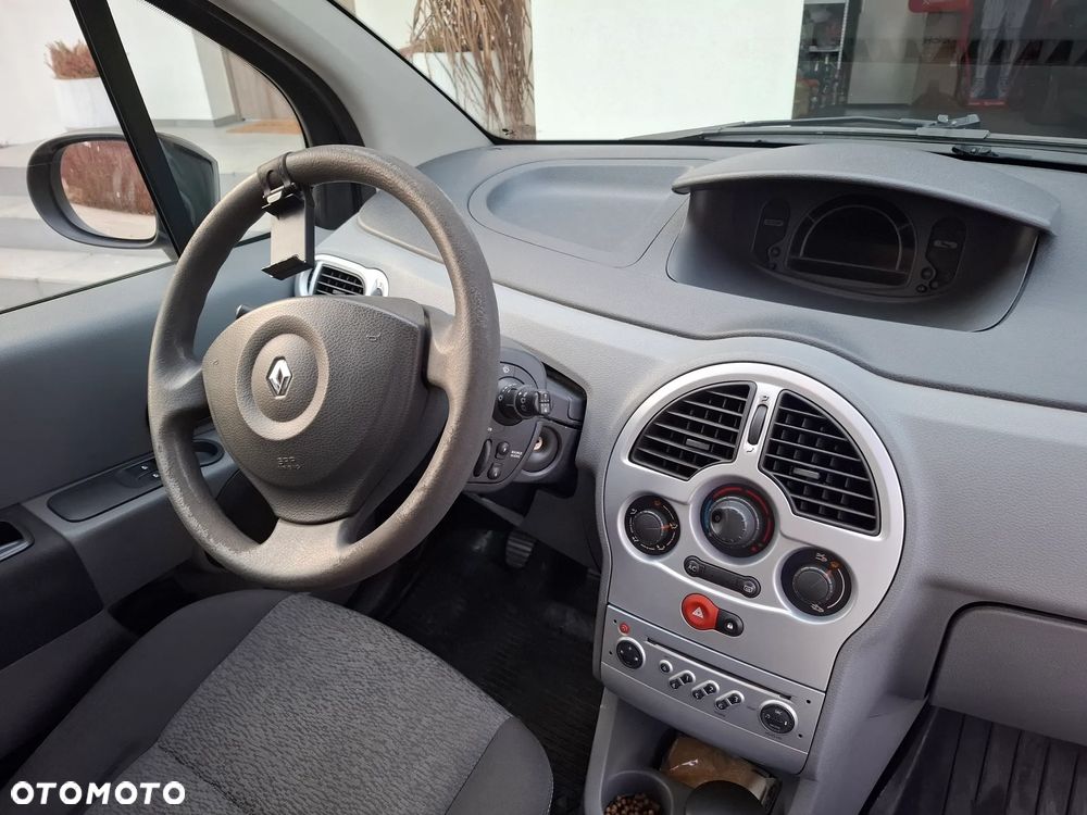 Renault Modus - 11