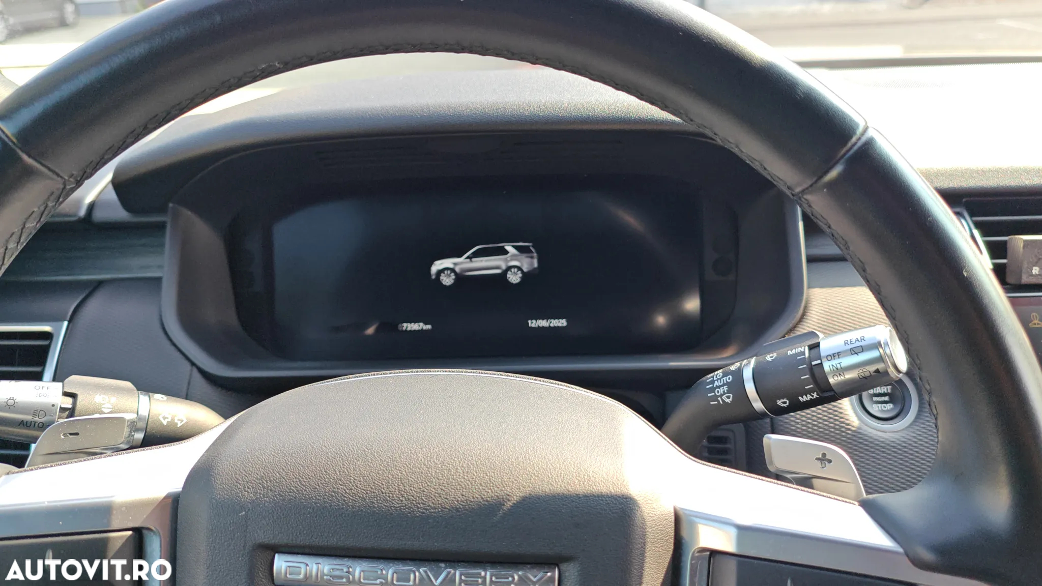 Land Rover Discovery 3.0D 300 MHEV R-Dynamic SE - 10