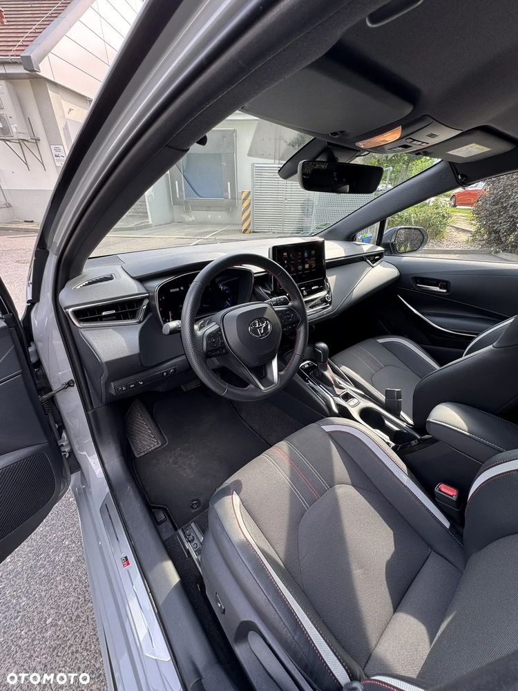 Toyota Corolla 2.0 Hybrid GR Sport - 6