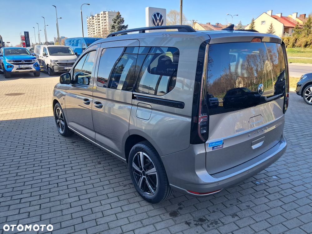 Volkswagen Caddy 1.5 TSI Life DSG - 8