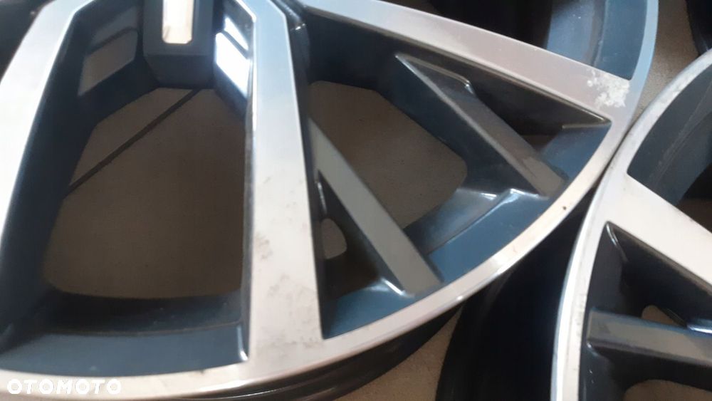 VW Tiguan II Felgi Aluminiowe 17Cali 5na601025a - 7