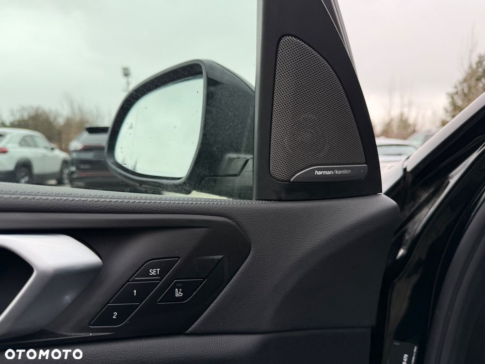 BMW X5 xDrive45e - 35