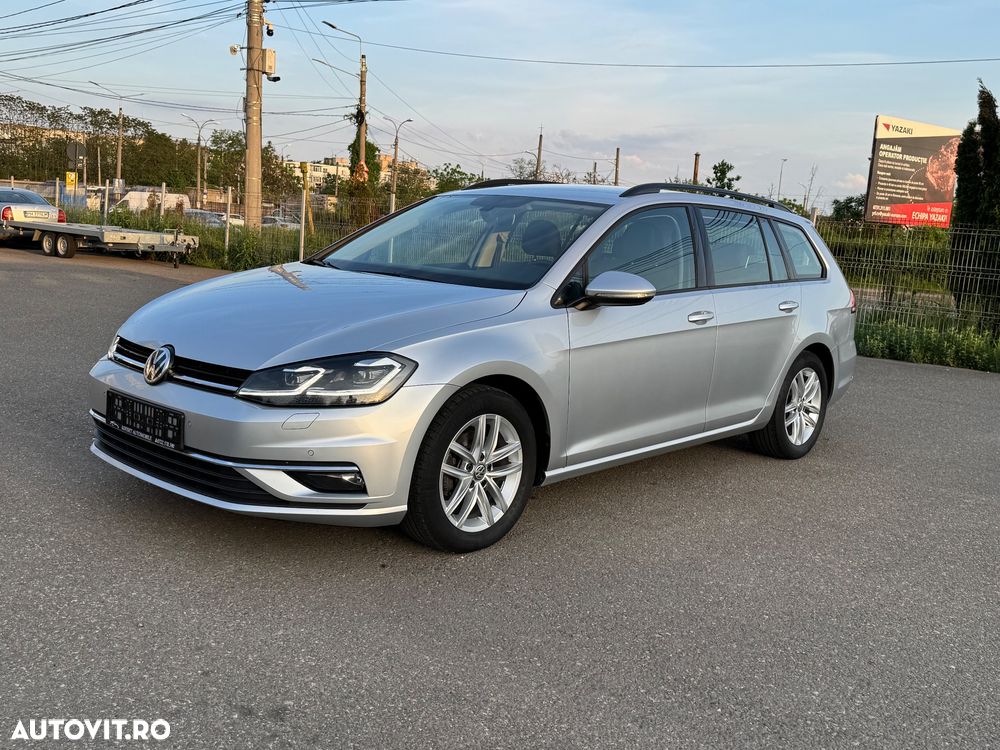 Volkswagen Golf 2.0 TDI SCR DSG Comfortline - 11