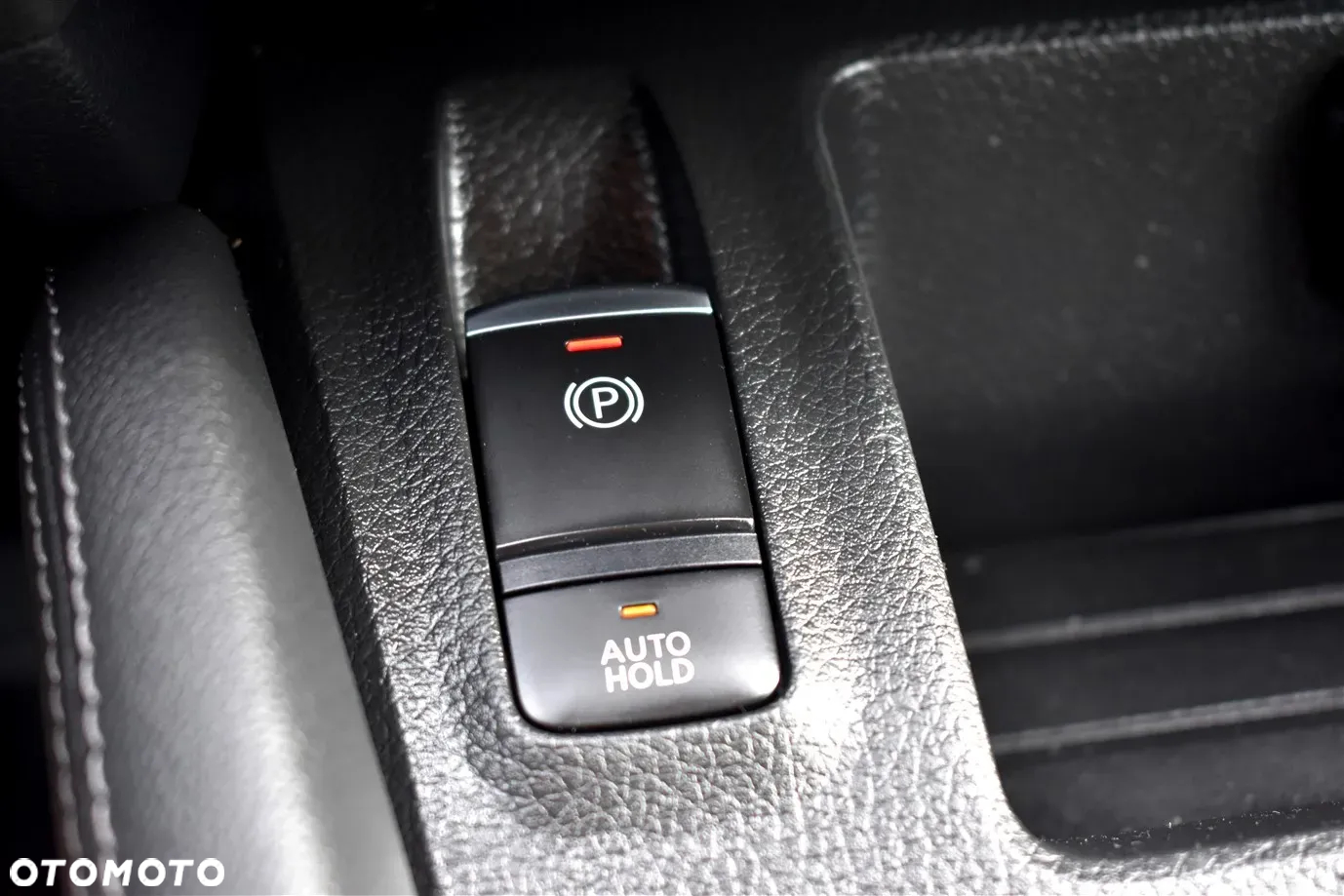 Nissan Qashqai 1.3 DIG-T ZAMA - 32
