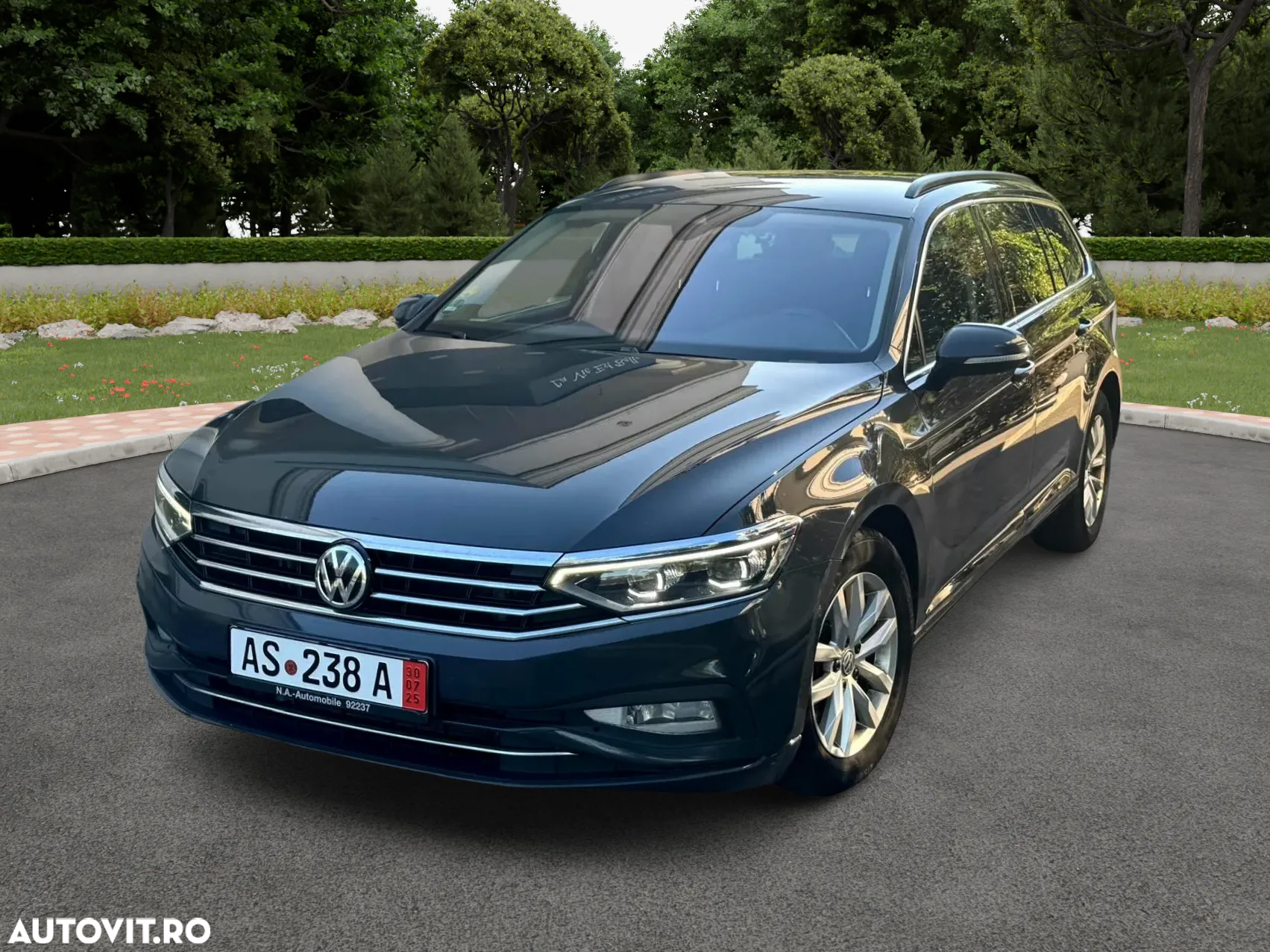 Volkswagen Passat 2.0 TDI (BlueMotion Technology) DSG Highline - 24