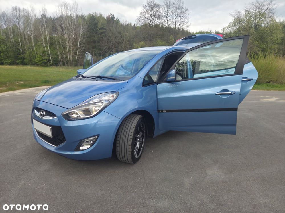 Hyundai ix20 1.4 blue Comfort - 21