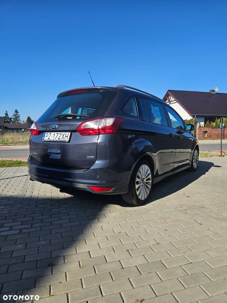 Ford Grand C-MAX - 5