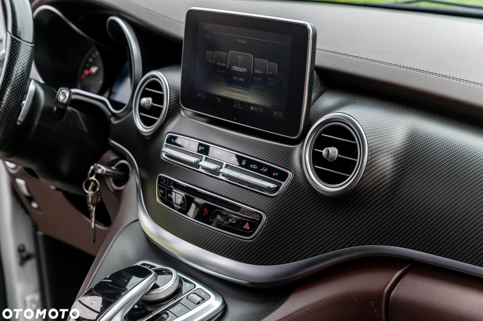 Mercedes-Benz Klasa V 250 (BlueTEC) d Avantgarde 7G-Tronic (ekstra d³) - 28