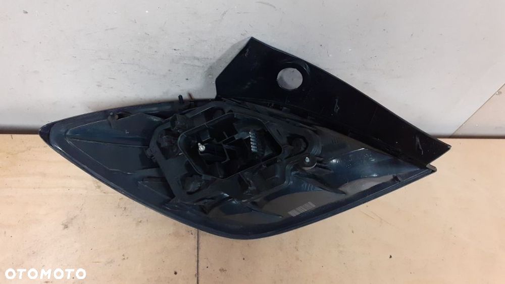 OPEL ASTRA III H GTC LAMPA tylna tył lewa dymiona - 2