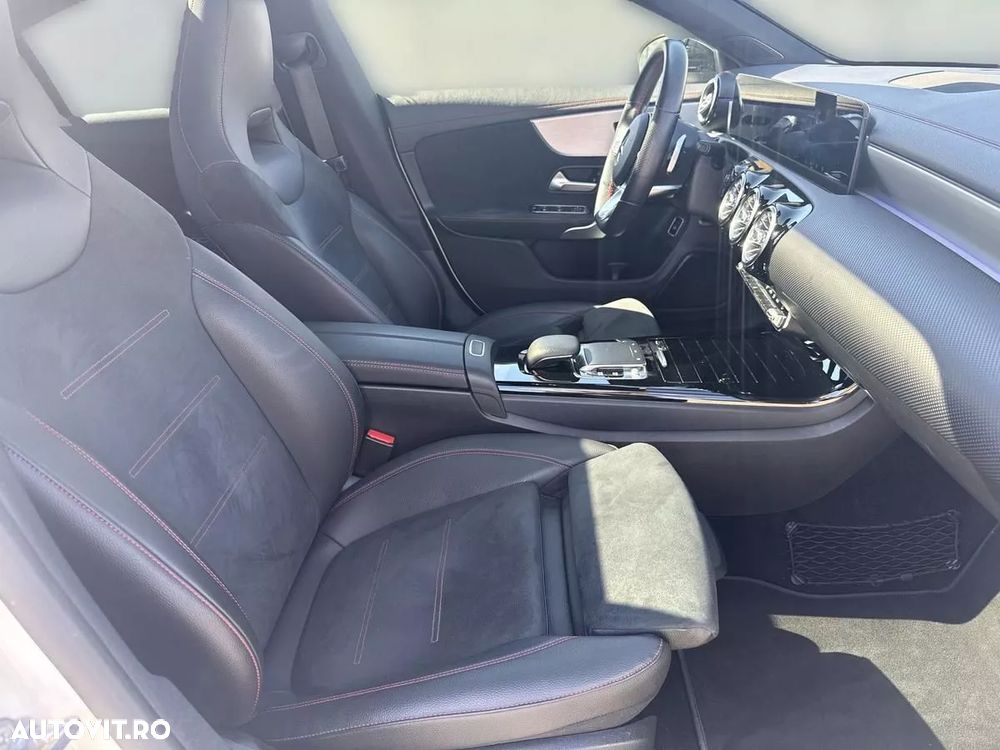 Mercedes-Benz CLA 200 - 16