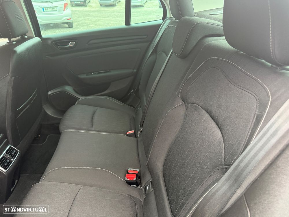 Renault Mégane 1.5 Blue dCi Limited - 24