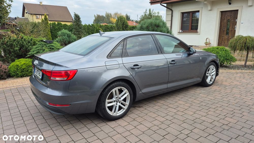 Audi A4 Limousine 2.0 TDI clean diesel - 19