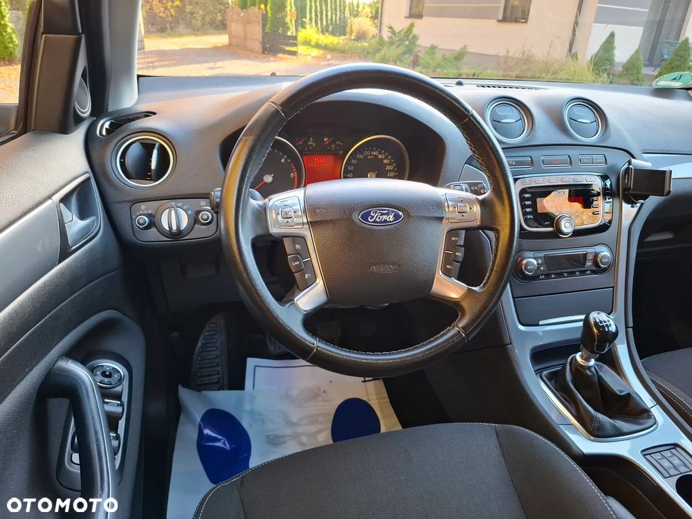 Ford Mondeo 2.0 TDCi Gold X - 18