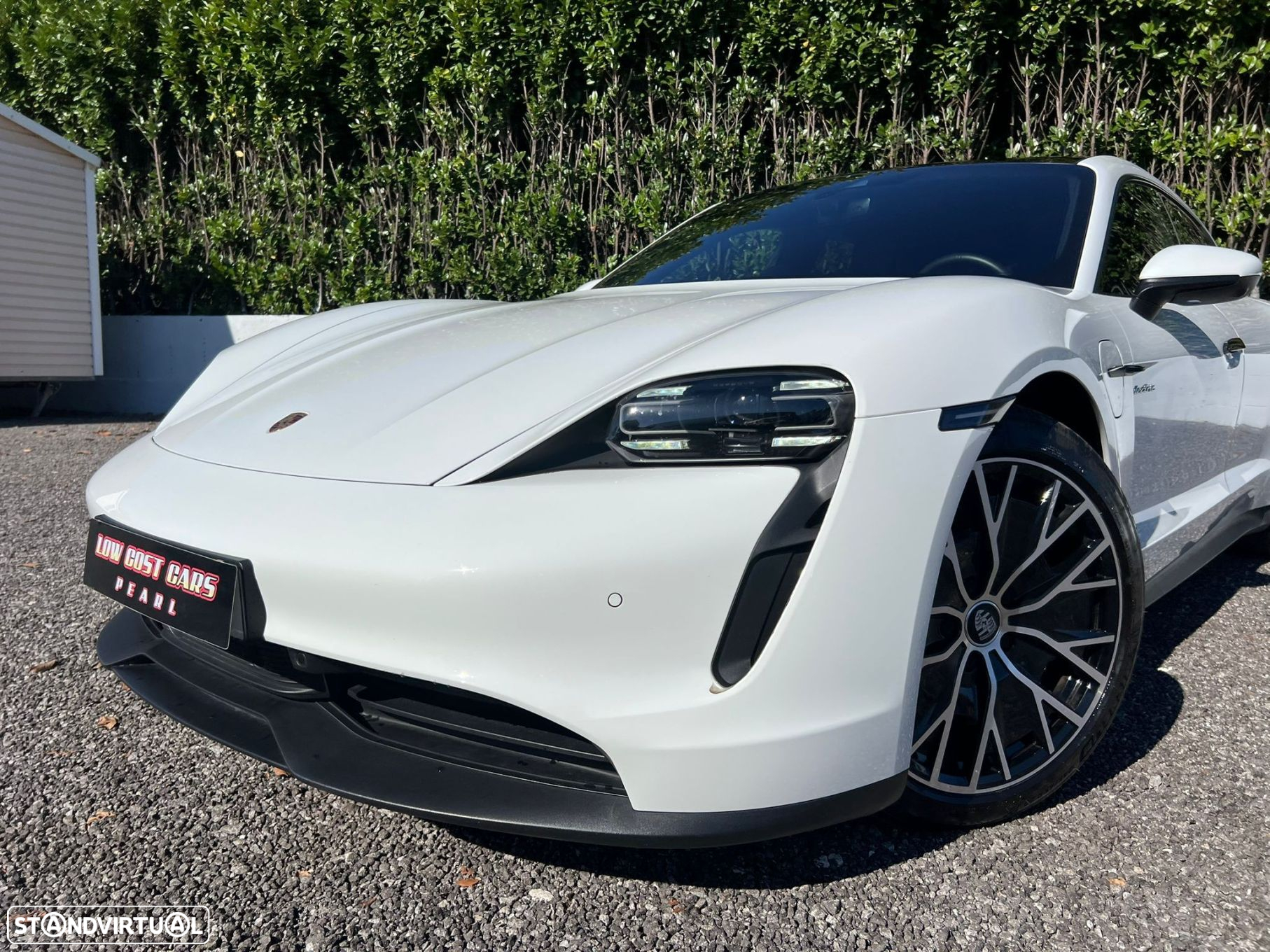 Porsche Taycan Sport Turismo - 17