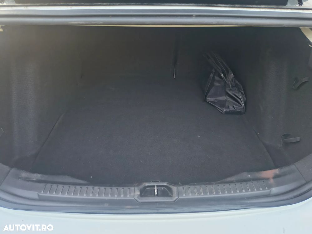 Ford Focus 1.0 EcoBoost Titanium - 15