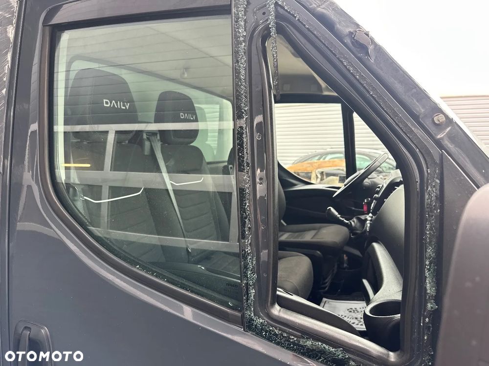 Iveco DAILY 50C18 - 17