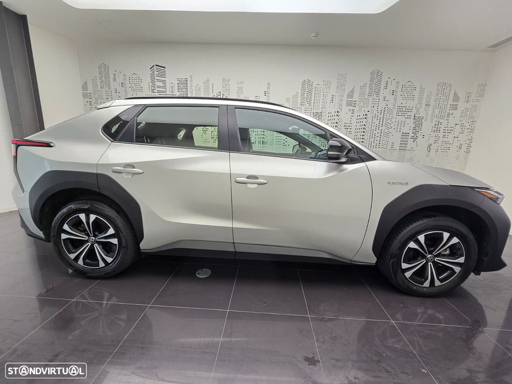 Toyota bZ4X 71,4 kWh Exclusive - 17