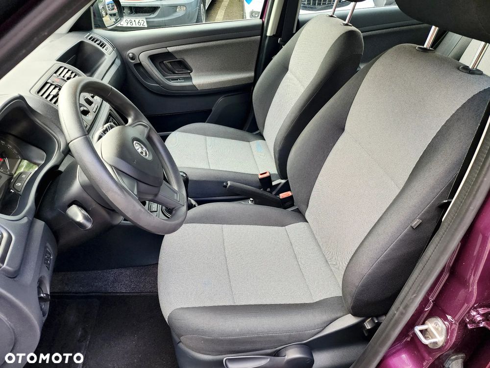 Skoda Fabia 1.2 HTP COOL Edition - 27