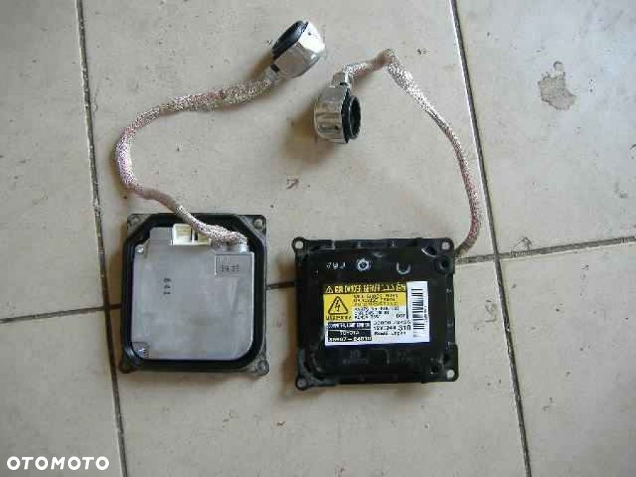 TOYOTA AURIS AVENSIS IQ RAV4 przetwornica xenon - 1
