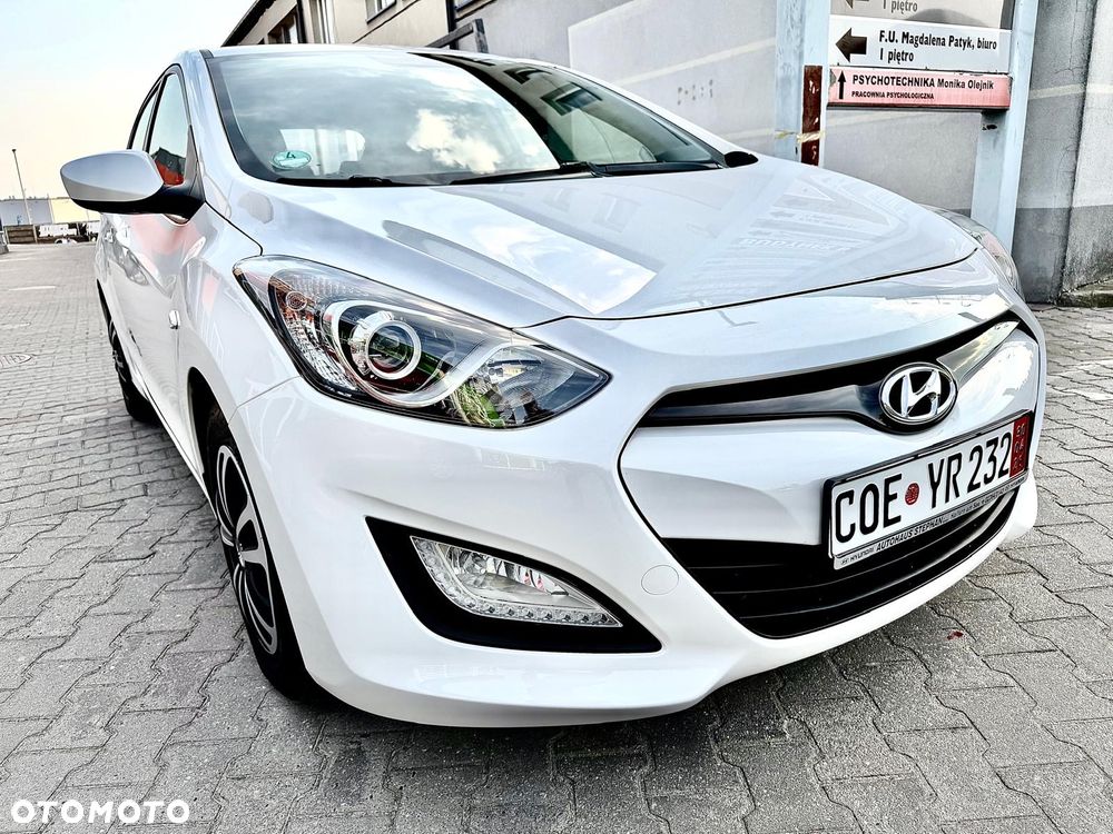 Hyundai i30 1.4 Premium - 24