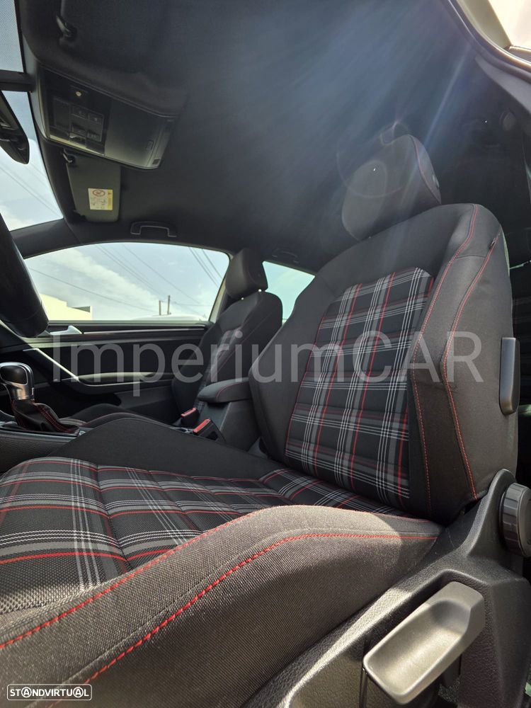 VW Golf GTI Performance BlueMotion DSG - 19