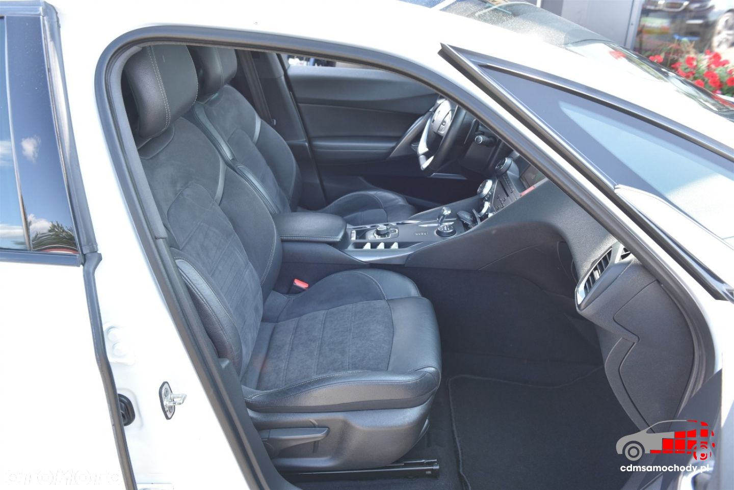 Citroën DS5 2.0 HDi Hybrid4 Pure Pearl MCP - 21