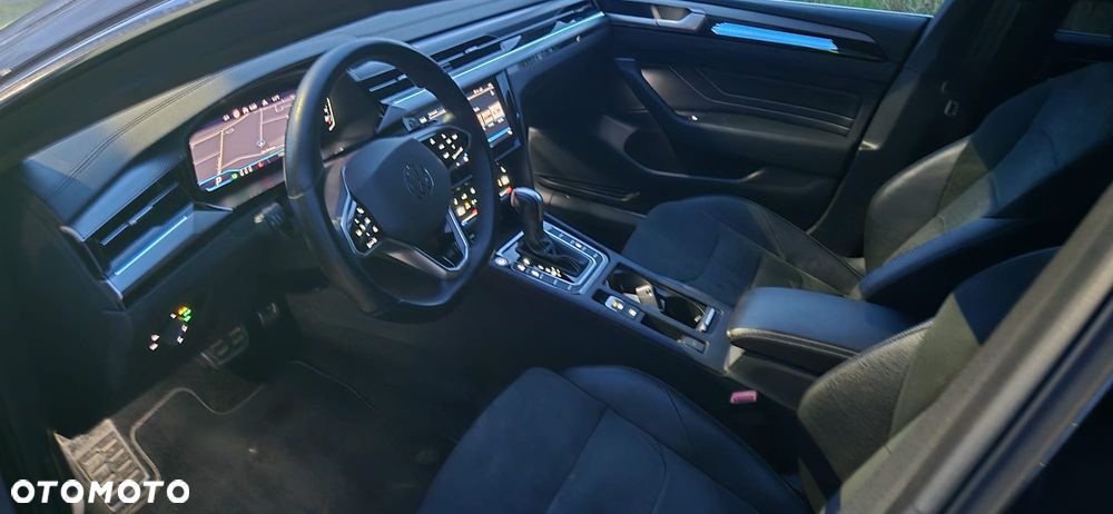 Volkswagen Arteon 2.0 TDI R-Line DSG - 12