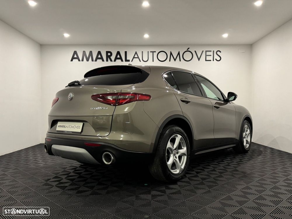 Alfa Romeo Stelvio 2.2 D Super AT8 - 4