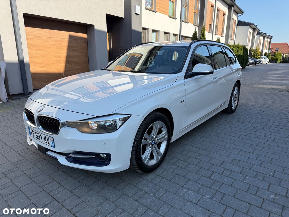 BMW Seria 3 320d Sport Line - 9