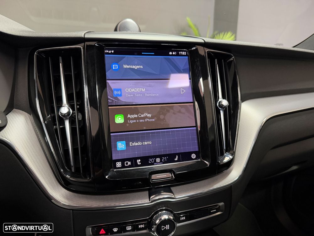 Volvo XC 60 T6 AWD Recharge Geartronic RDesign Expression - 12