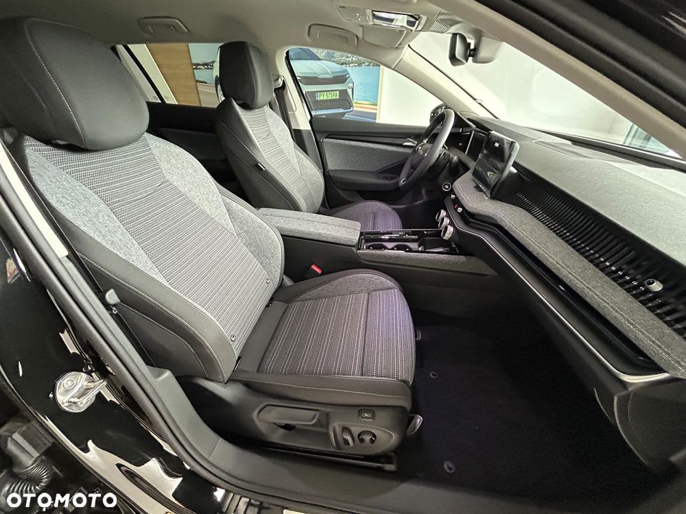 Skoda Superb 2.0 TSI Edition 130 DSG - 12