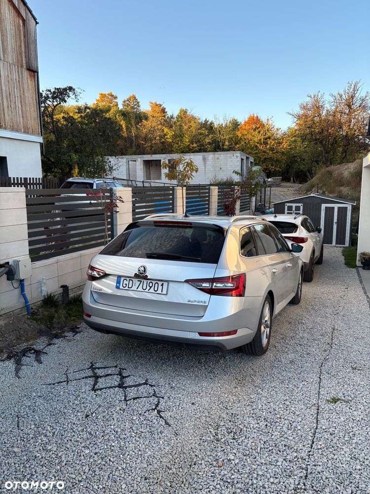 Skoda Superb 2.0 TDI Style DSG - 3