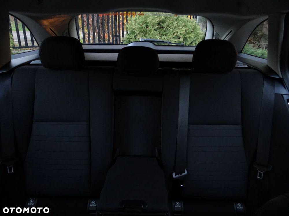 Mercedes-Benz Klasa C 200 (BlueTEC) d T 7G-TRONIC Exclusive - 38