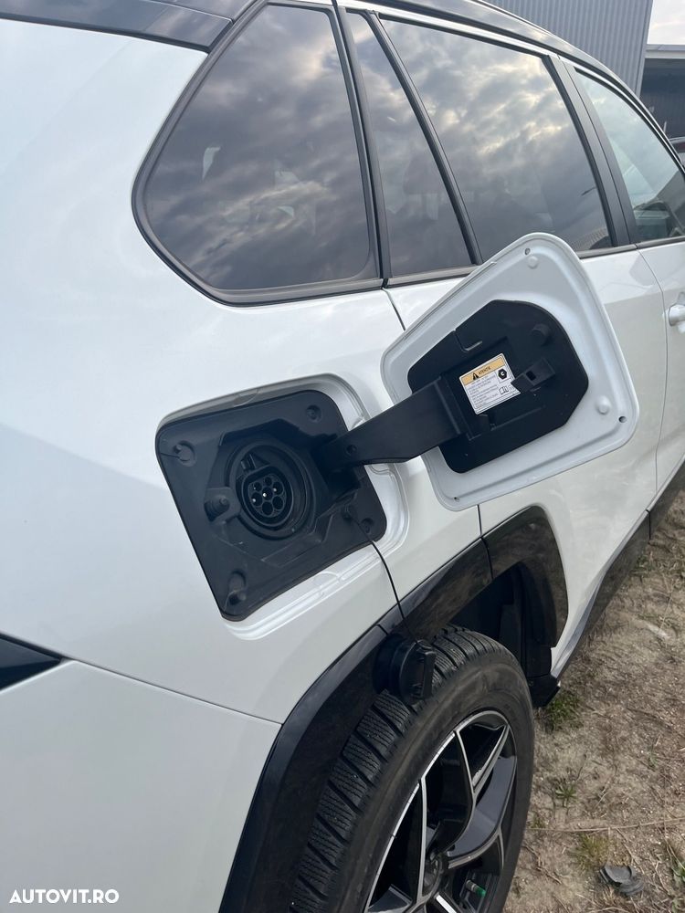 Toyota RAV4 Style - 9