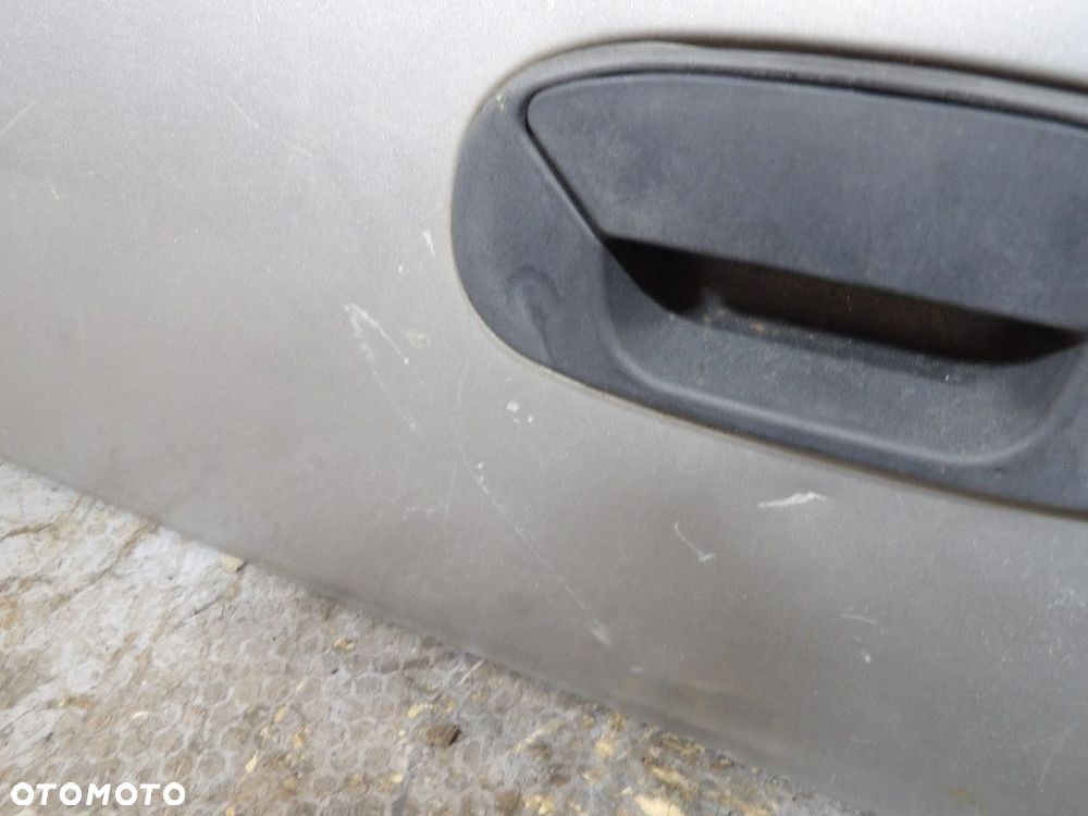 FIAT DOBLO TYLNA KLAPA - 5