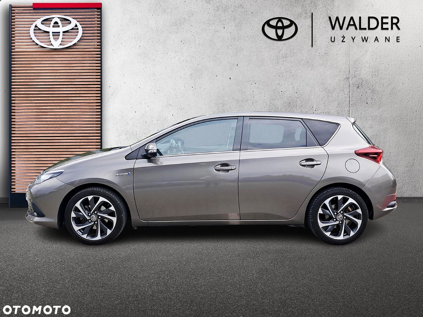 Toyota Auris - 2