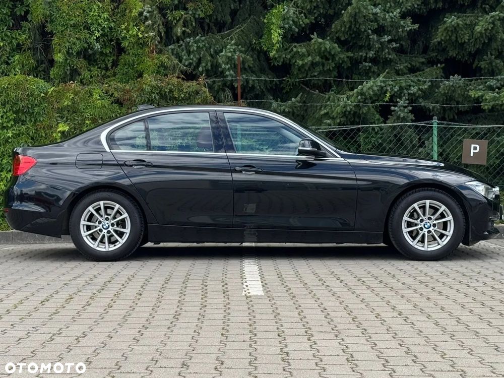 BMW Seria 3 320d Efficient Dynamics Edition Luxury Line - 25