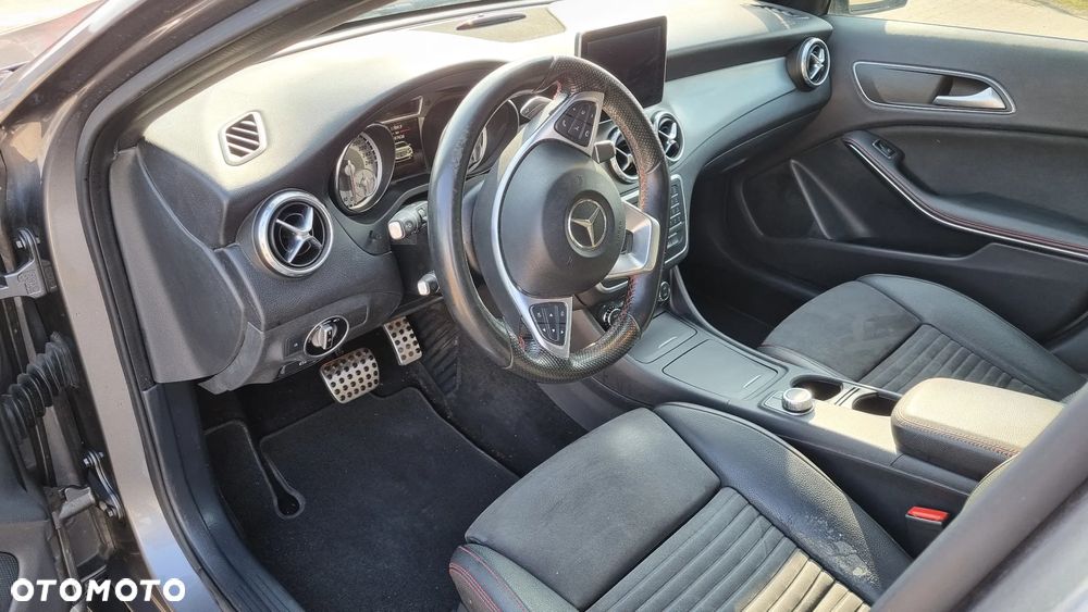 Mercedes-Benz GLA 200 (CDI) d 7G-DCT AMG Line - 22