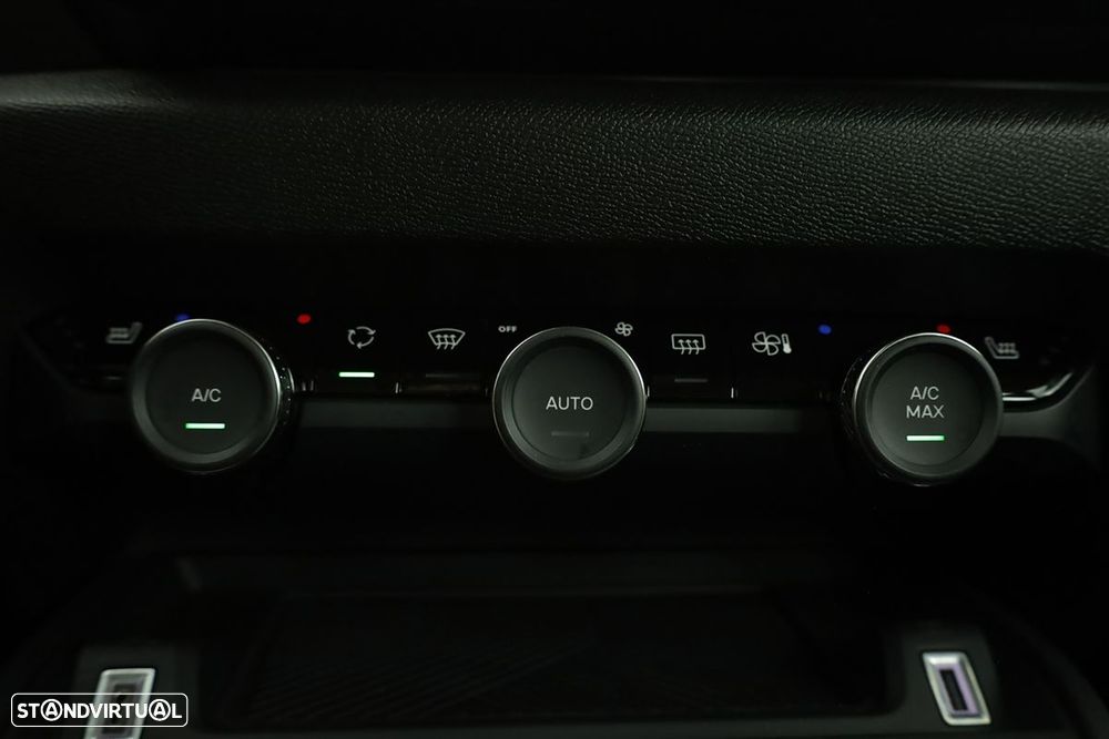 Citroën C4 1.2 PureTech Plus EAT8 - 13