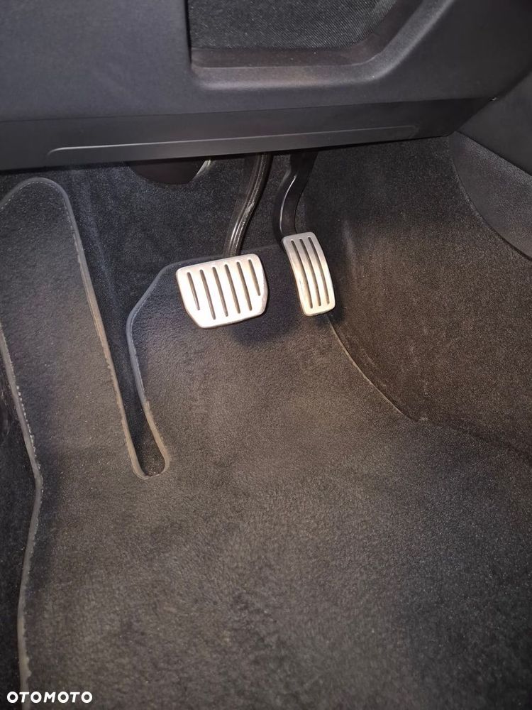 Tesla Model 3 Langstreckenbatterie Allradantrieb Dual Motor Performance - 10